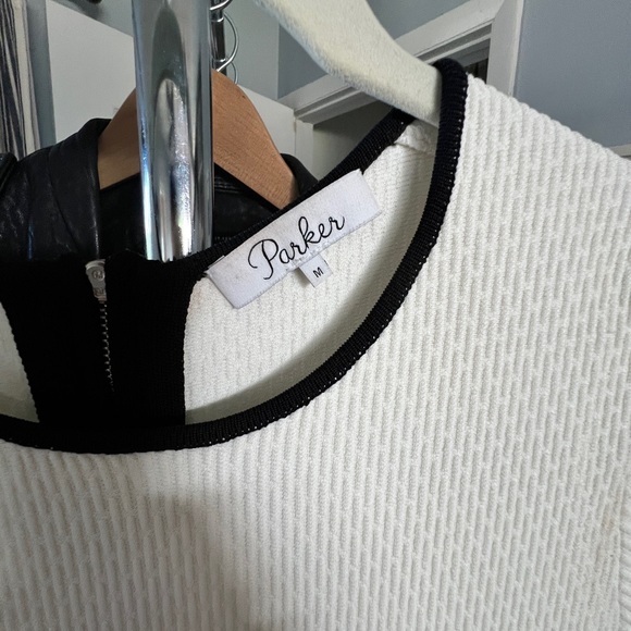 Parker Sims knit short sleeve sweater dress with zipper back - Picture 2 of 2